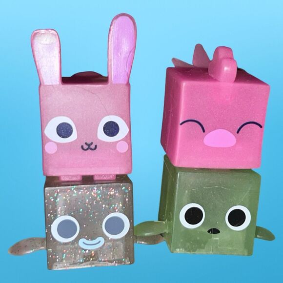 14 Pet Simulator Fidget Pets Mini Figures & Blind Bag Clips B18  No Codes - Picture 4 of 4